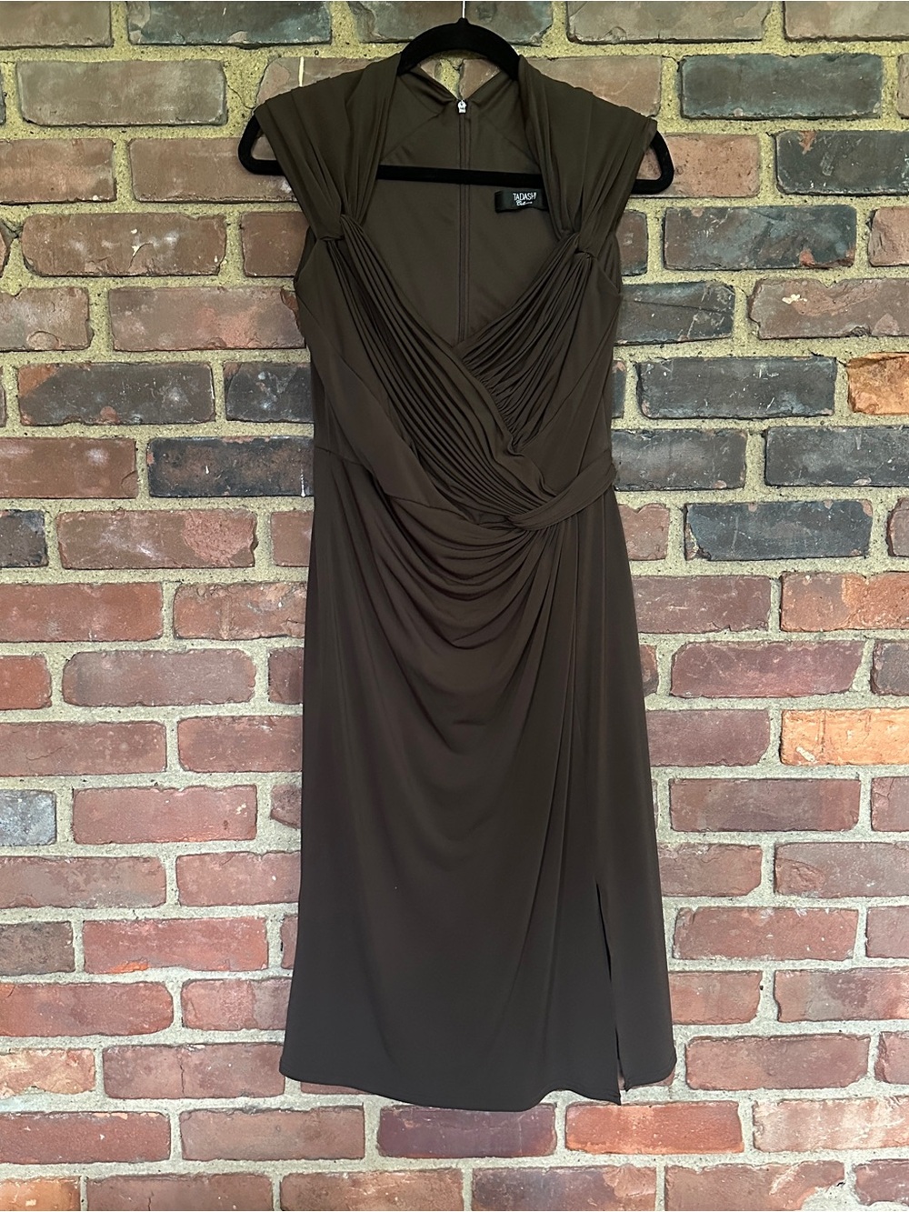 TADASHI chocolate brown zip up back ruched cocktail dress size medium